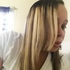 Meet your Posher, Crystal